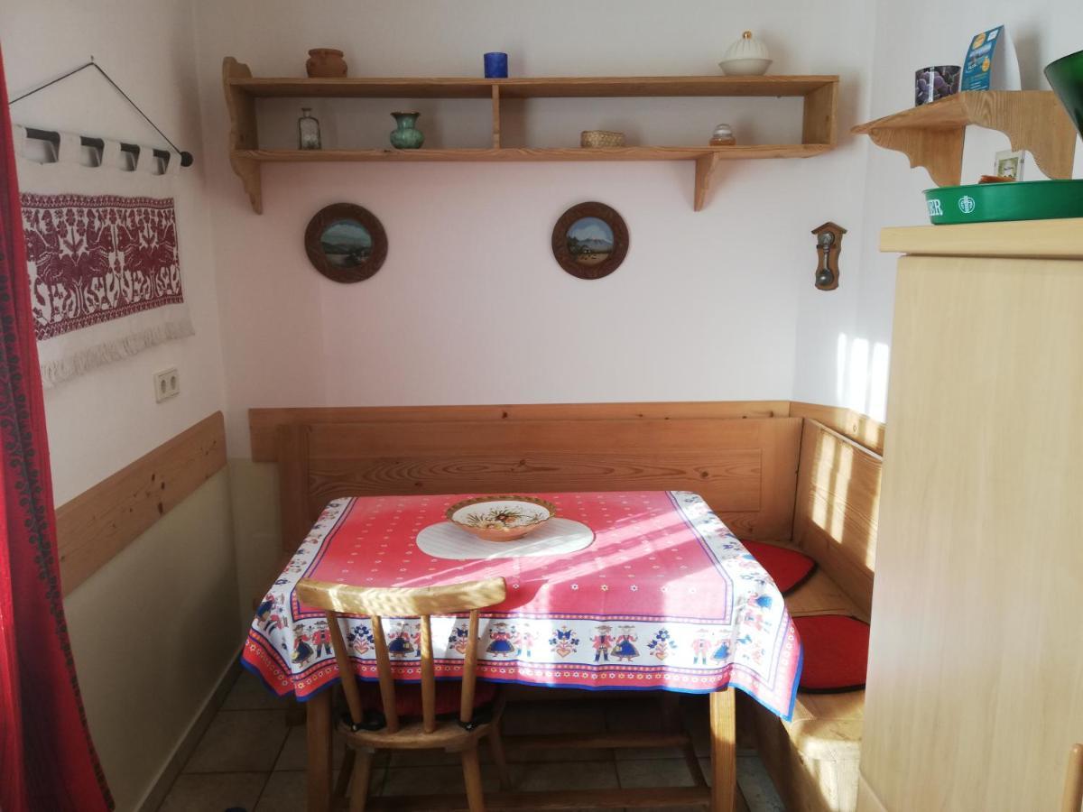 Haus Friedburg Apartment เวลเดน อัม เวิร์ทเทอร์ซี ภายนอก รูปภาพ