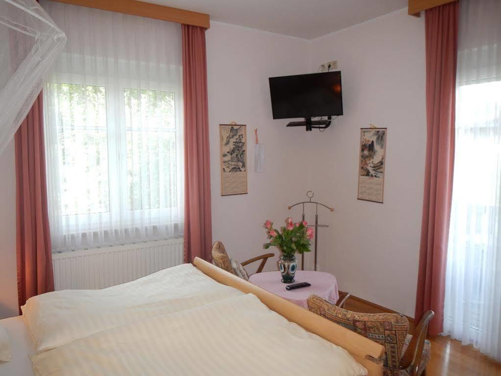 Haus Friedburg Apartment เวลเดน อัม เวิร์ทเทอร์ซี ภายนอก รูปภาพ